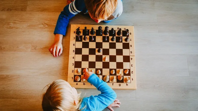 Les 10 avantages de jouer aux échecs - Un bienfait pour l'esprit !